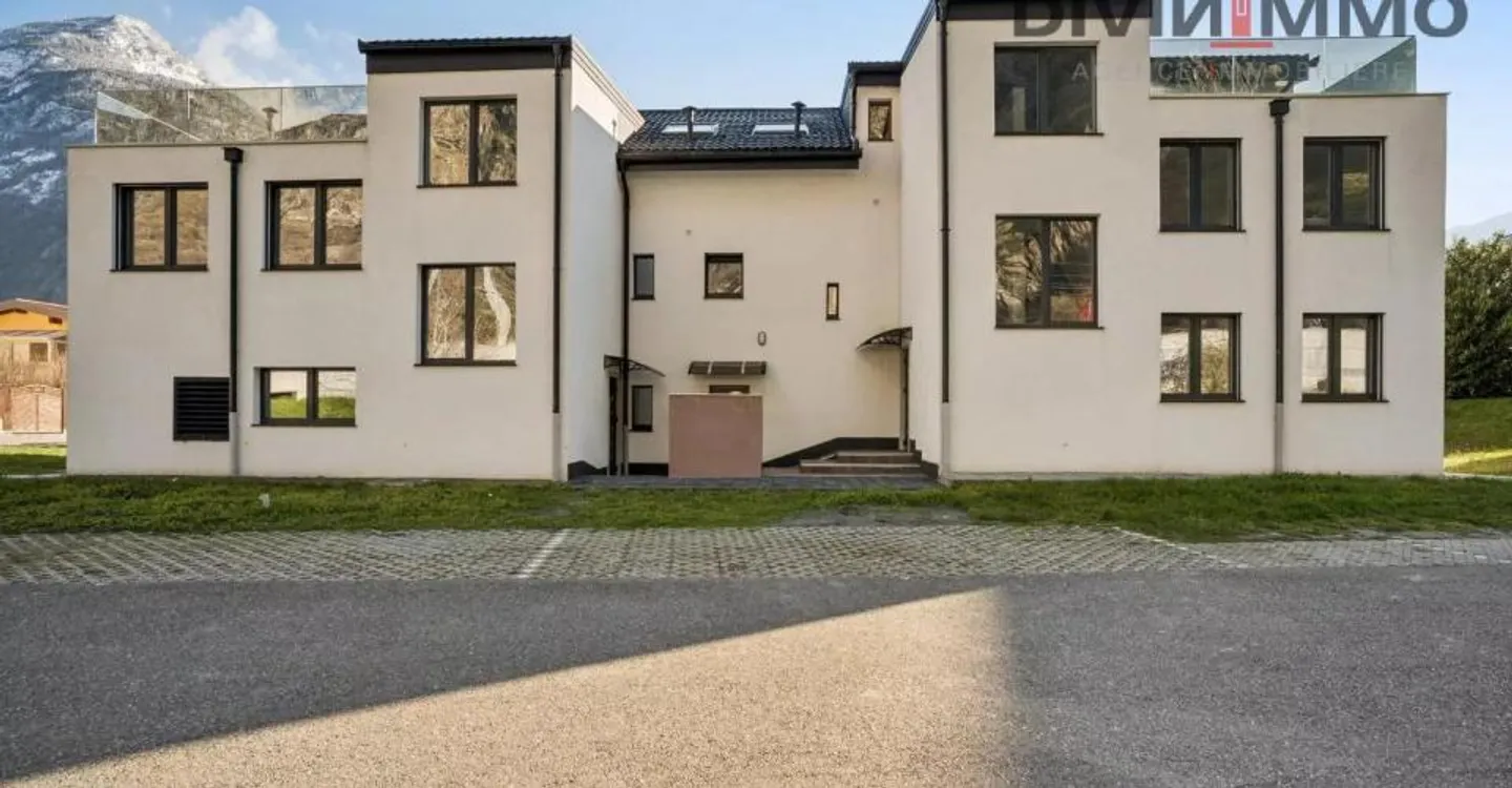 Un appartamento di 4.5 stanze affascinante con balcone - Foto 10 di 10