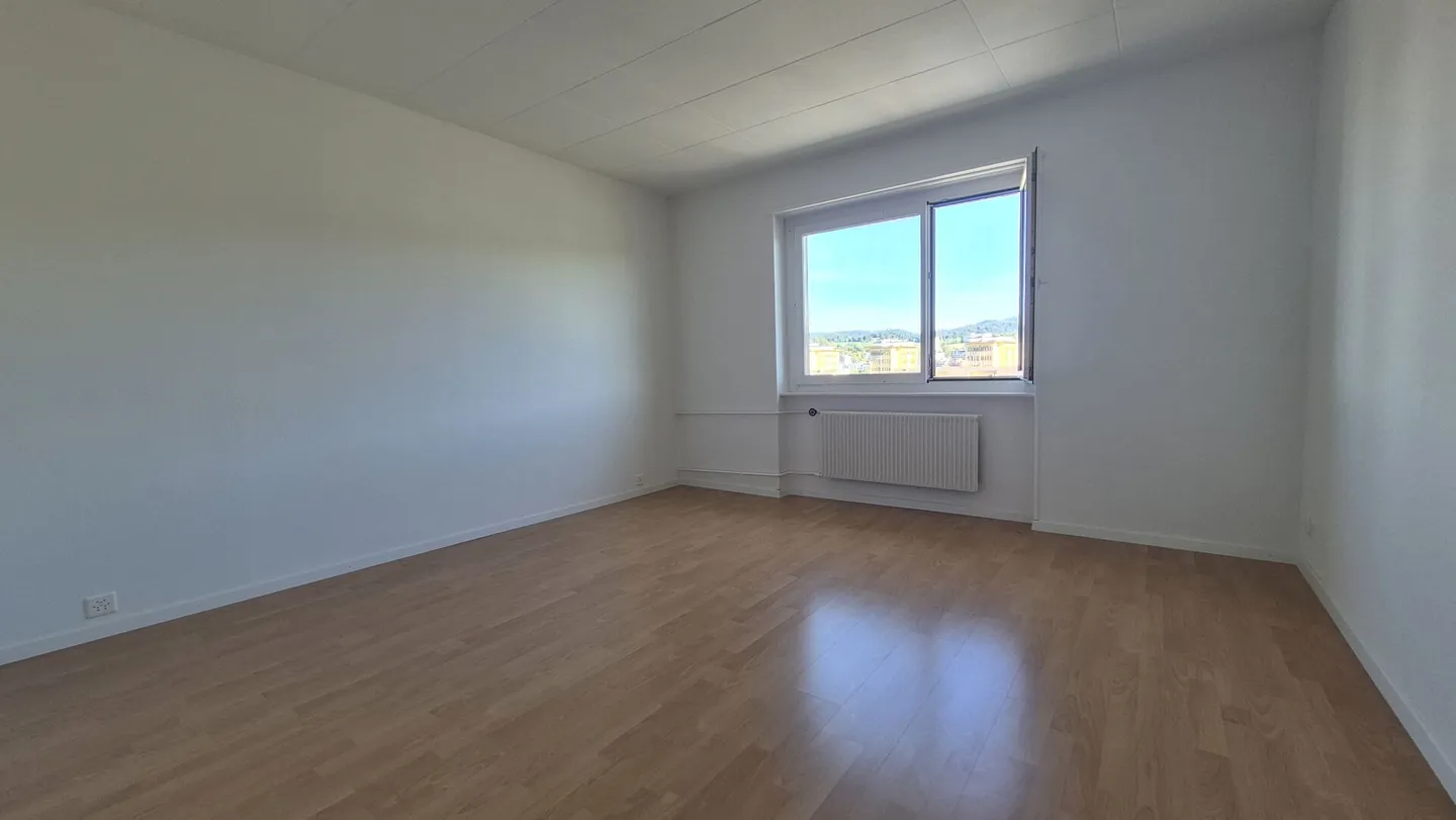 Bel appartement lumineux de 3 pièces à La Chaux-de-Fonds - Photo 4 sur 8