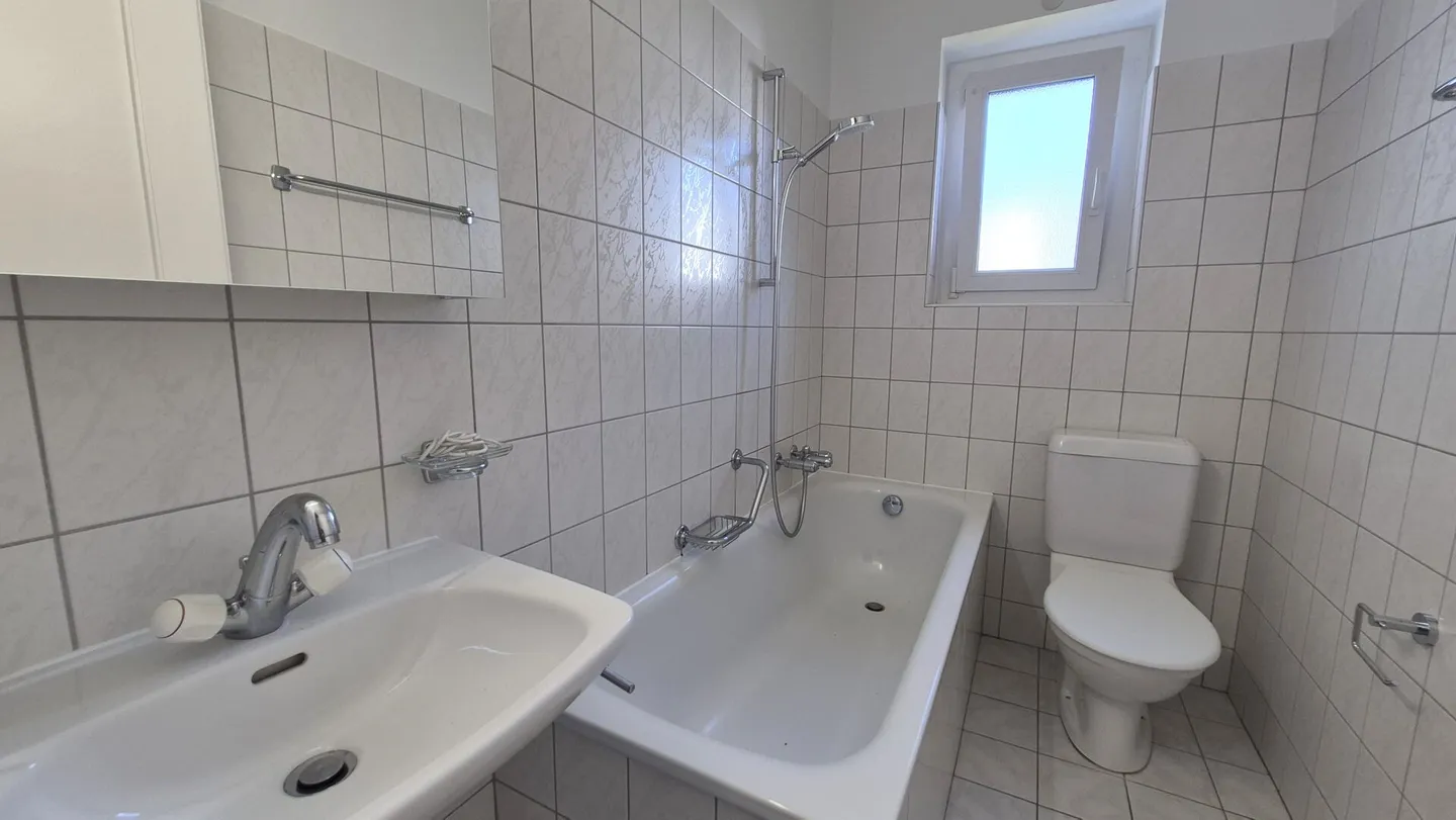 Bel appartement lumineux de 3 pièces à La Chaux-de-Fonds - Photo 7 sur 8