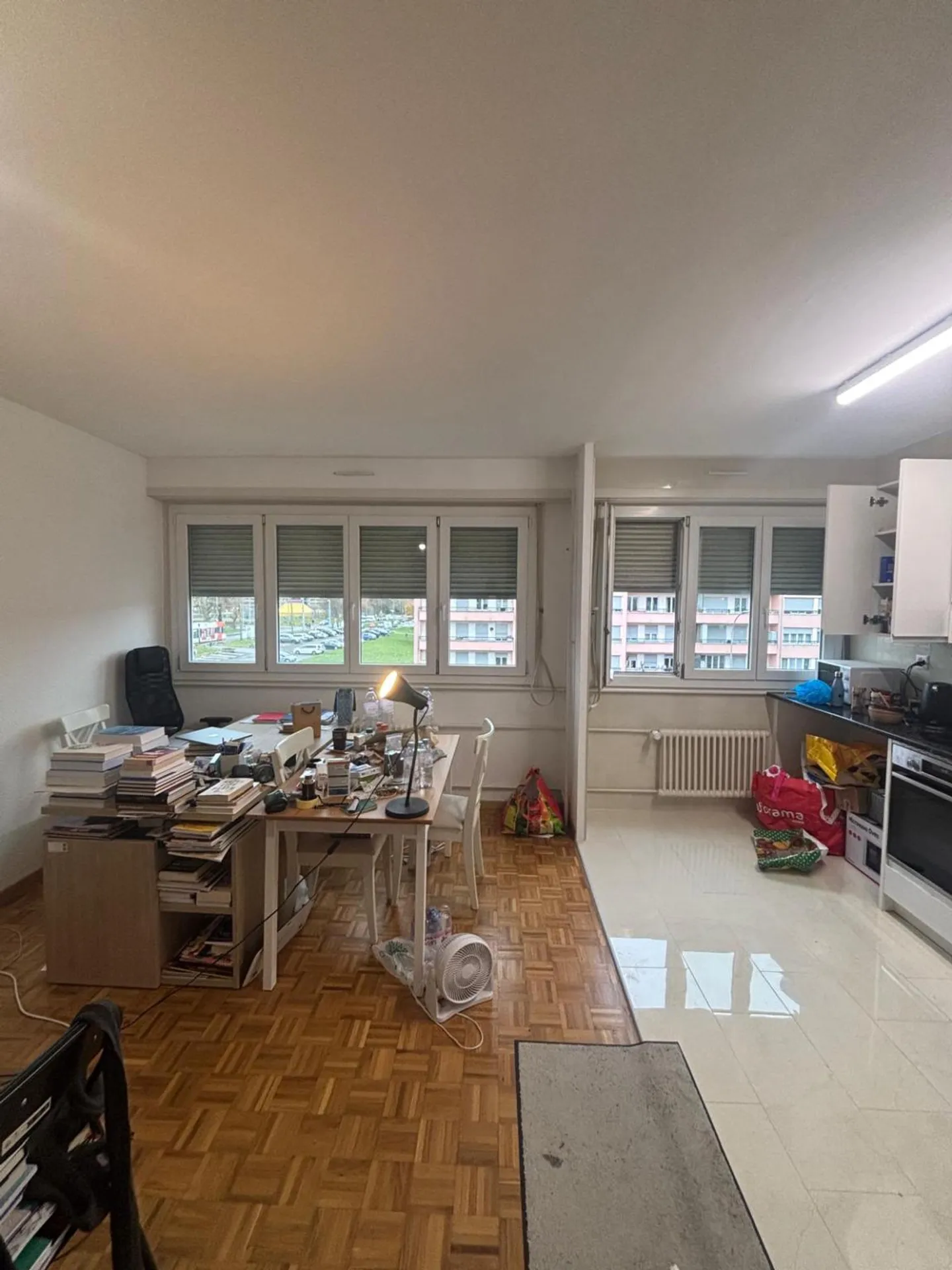 Apartment for rent - Photo 2 of 5