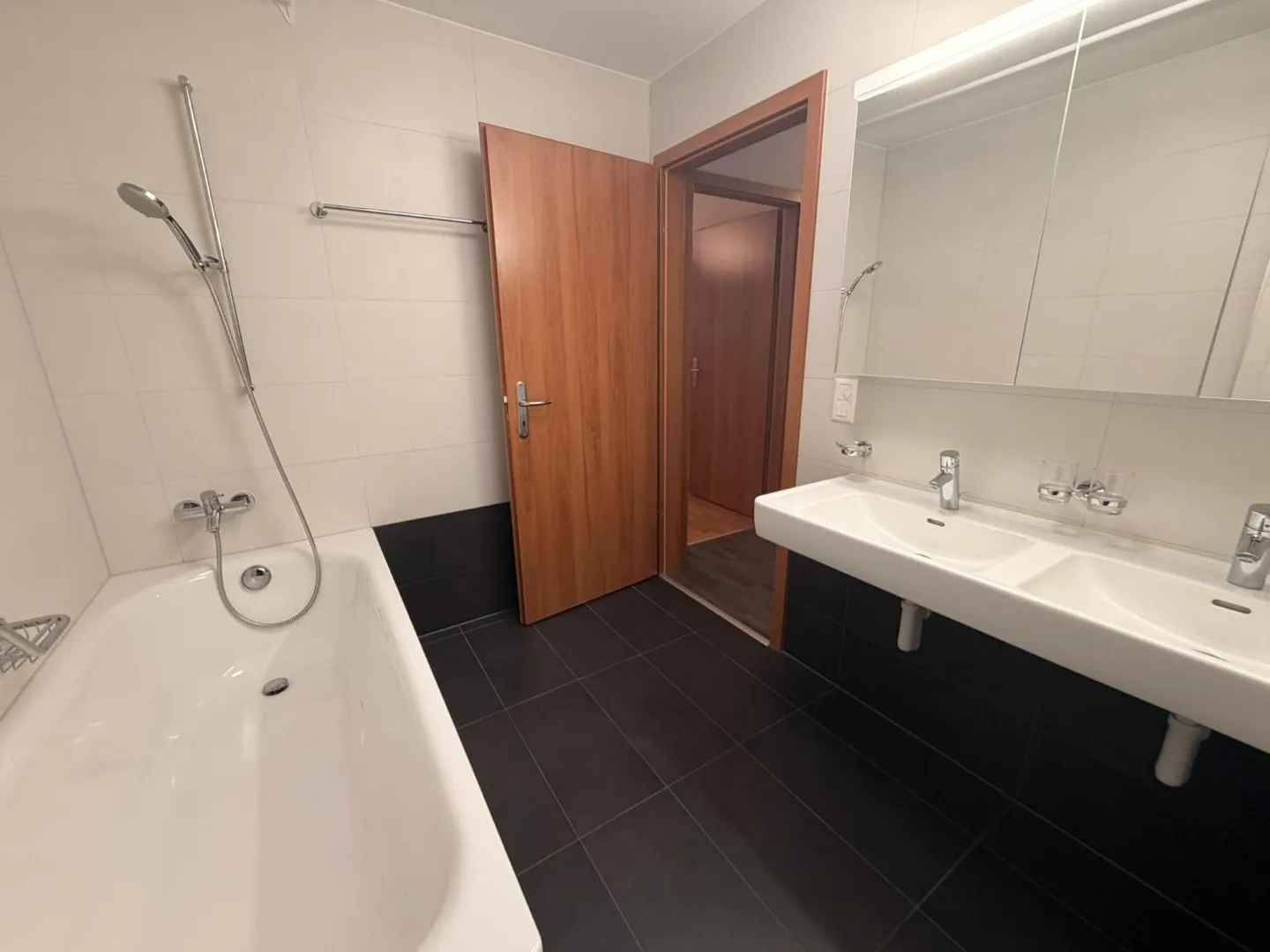 Modern Apartments with Eco Features - Photo 10 of 12