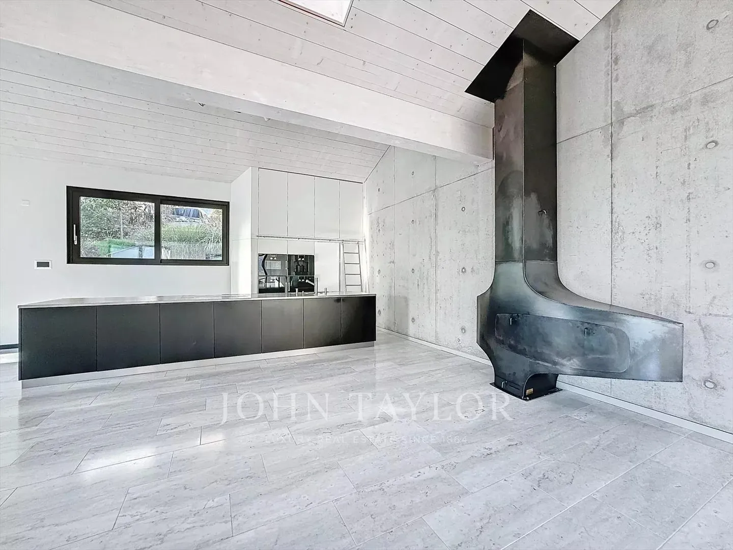 Extraordinary Architect Villa in Fully - Photo 4 of 13