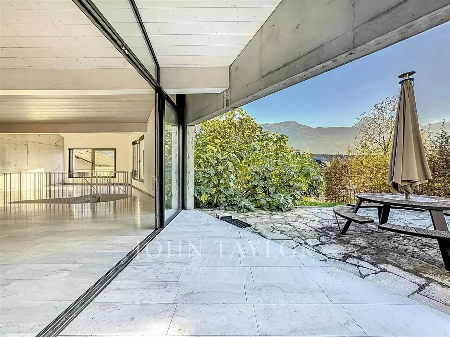 Extraordinary Architect Villa in Fully - Photo 1 of 13