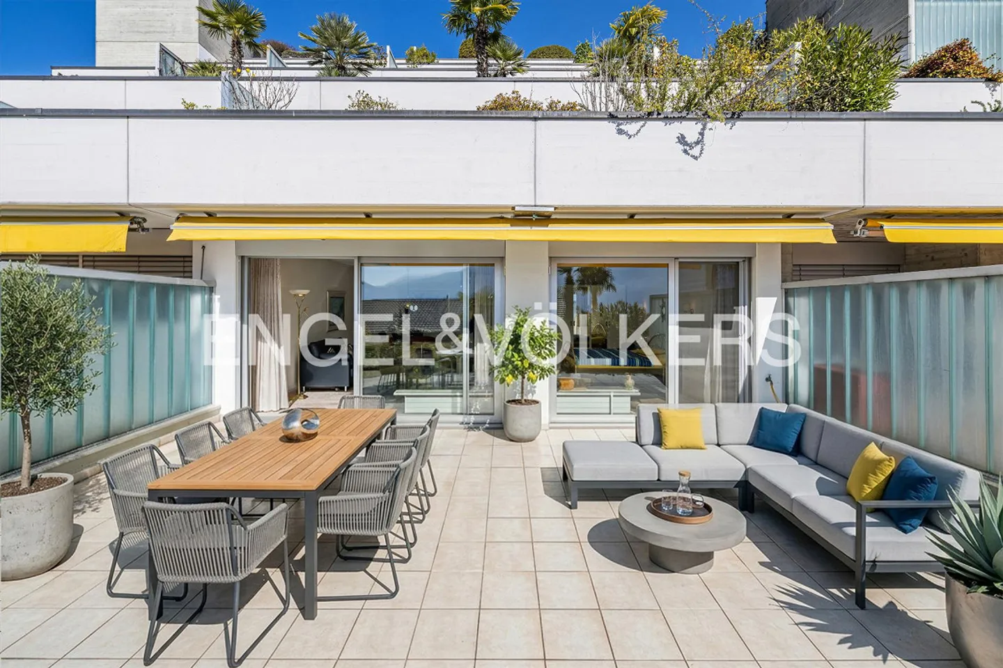 Appartamento giardino con vista parziale sul lago (36) - Foto 2 di 10