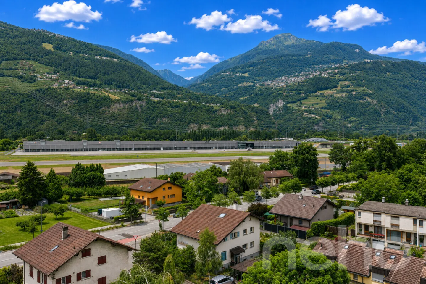 Casa unifamiliare con due appartamenti e grande potenziale a Sion - Foto 5 di 12
