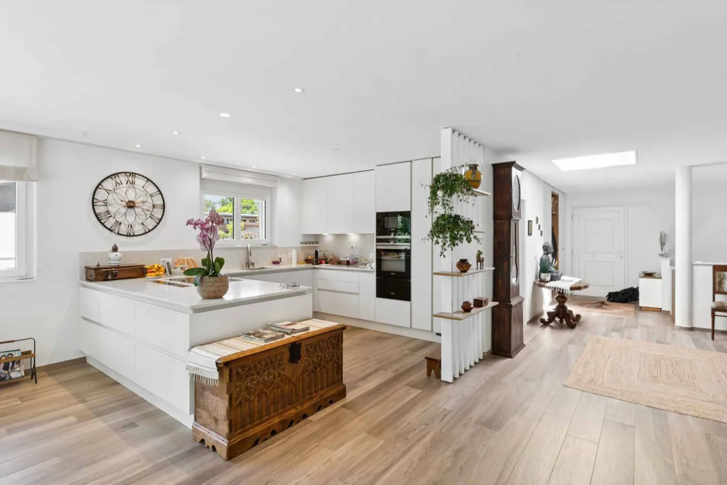 Spacious Villa in Bellevue - Photo 2 of 13