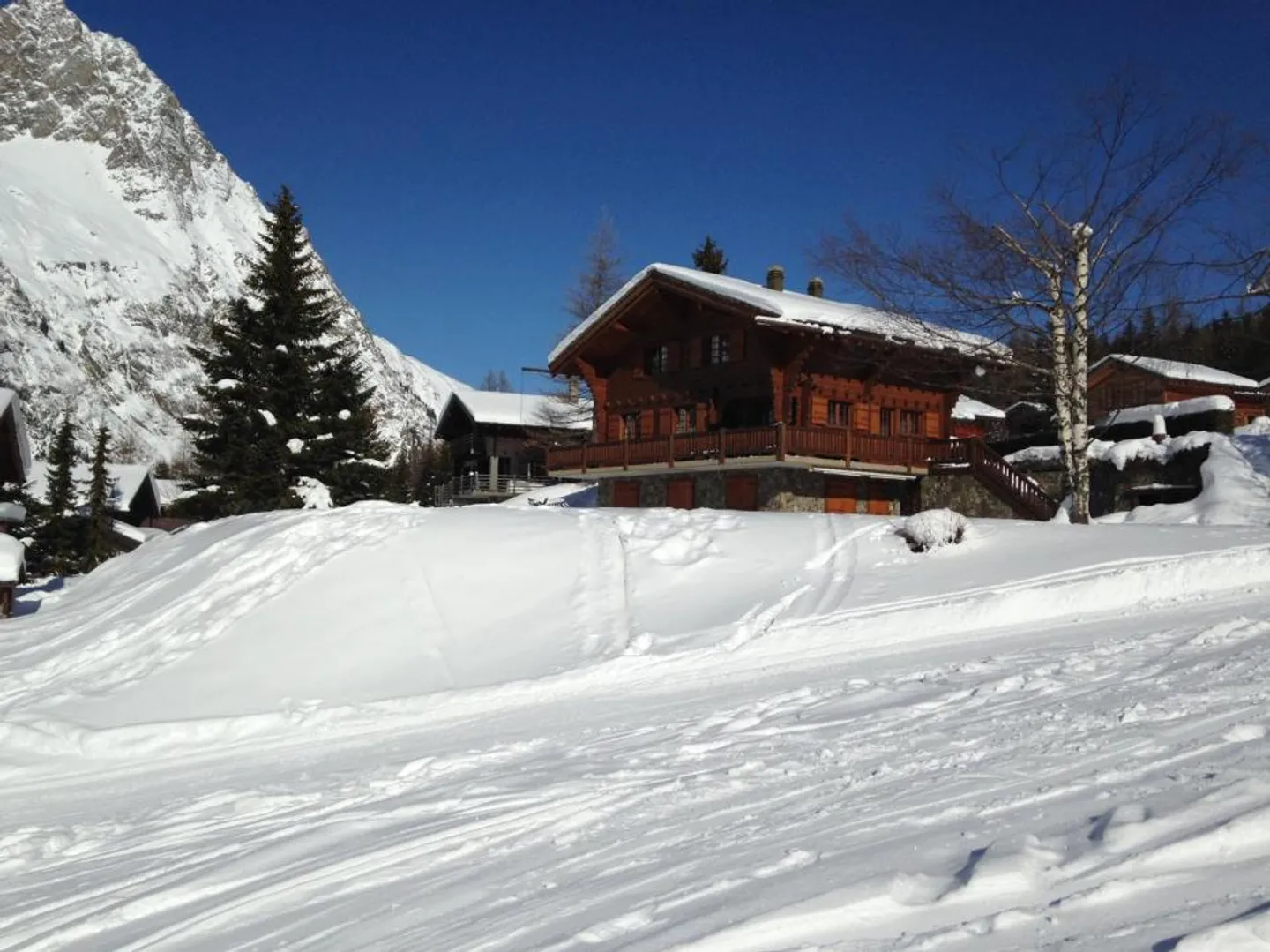 Chalet 5.5 Zimmer - Foto 2 von 13