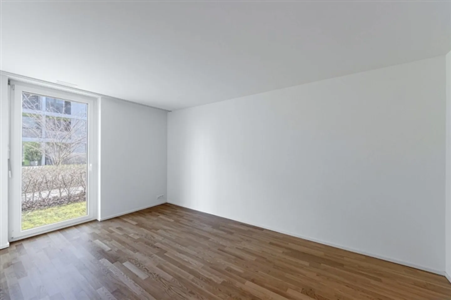 Cet appartement moderne répond à tous vos besoins - Photo 7 sur 9