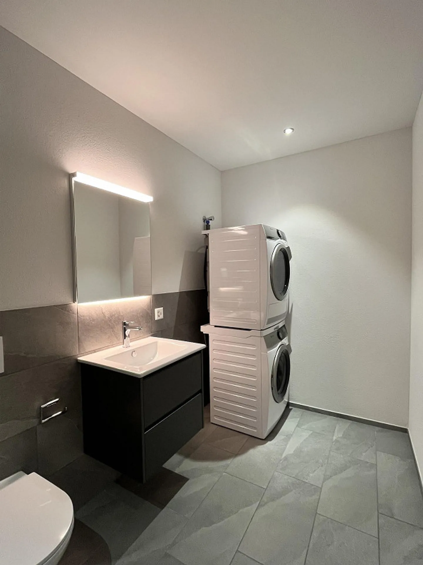 Top modern apartment in ownership standard - Photo 20 of 21