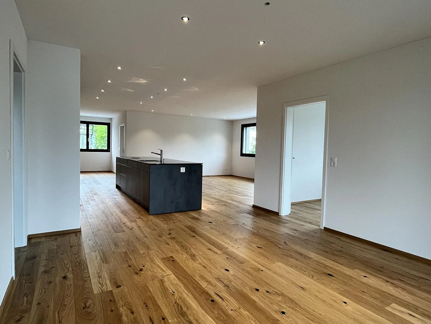 Top modern apartment in ownership standard - Photo 7 of 21