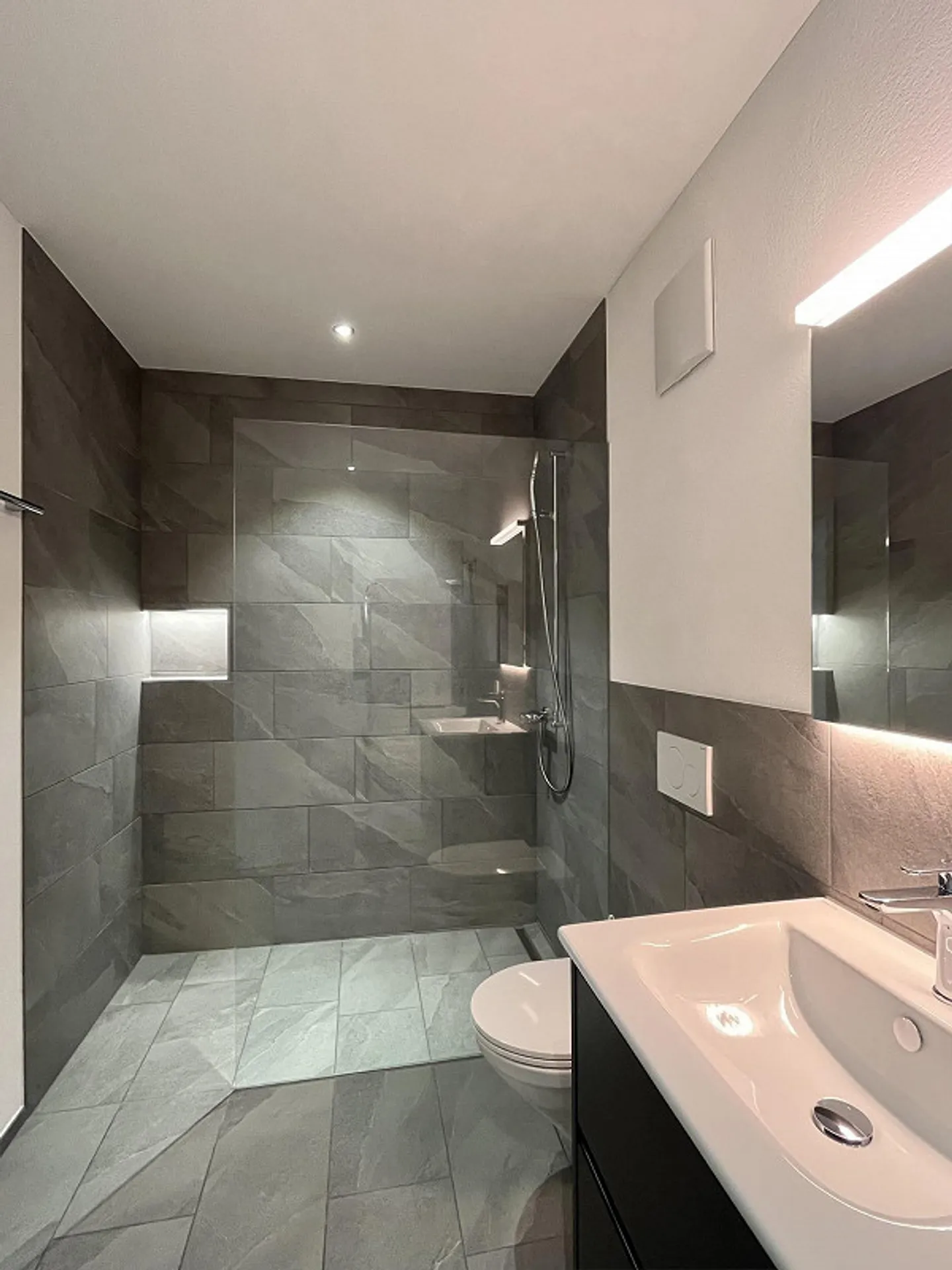 Top modern apartment in ownership standard - Photo 8 of 21