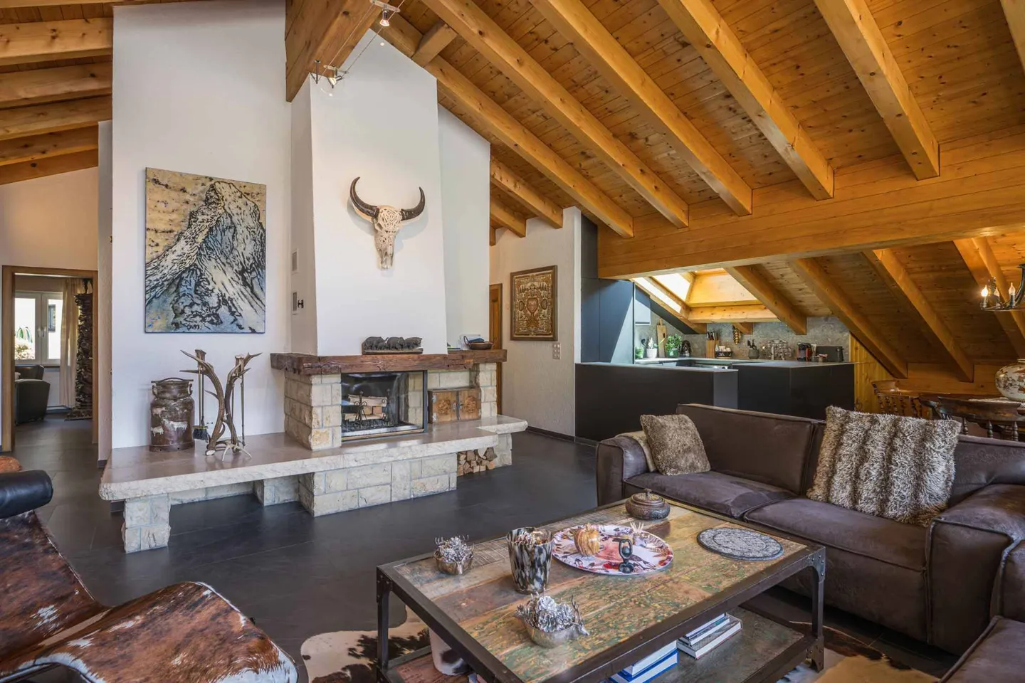 Stunning Penthouse with Matterhorn View - Photo 4 of 13