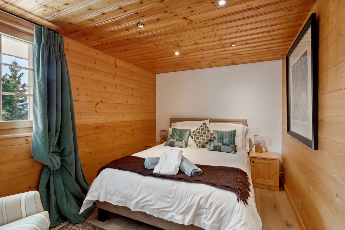 Chalet with home cinema / indoor jacuzzi / panoramic view - Photo 19 of 23