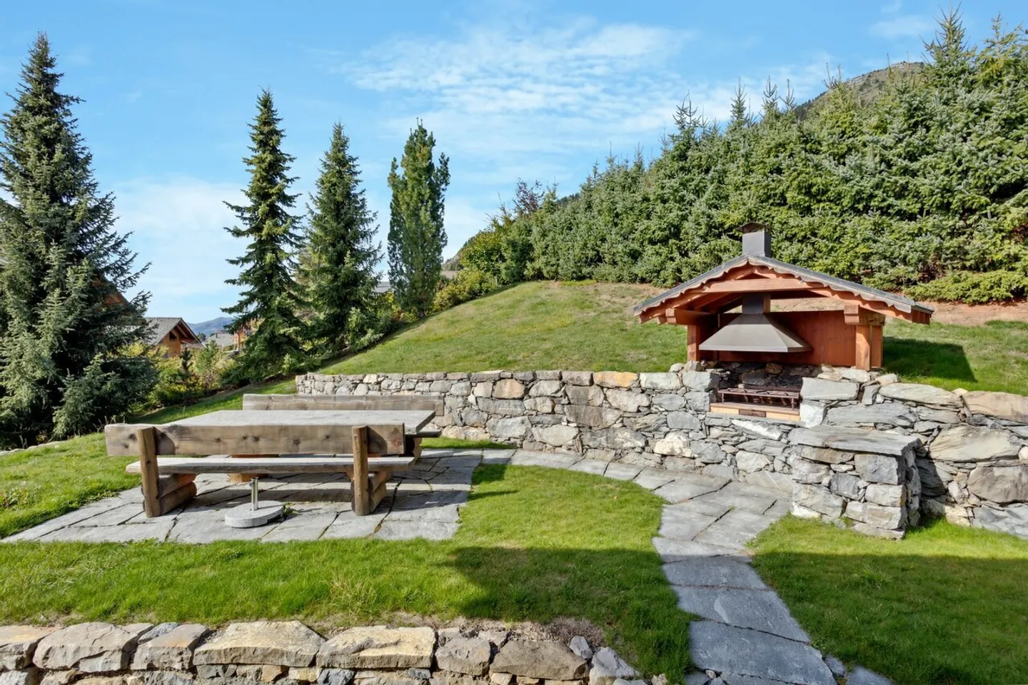 Chalet with home cinema / indoor jacuzzi / panoramic view - Photo 6 of 23