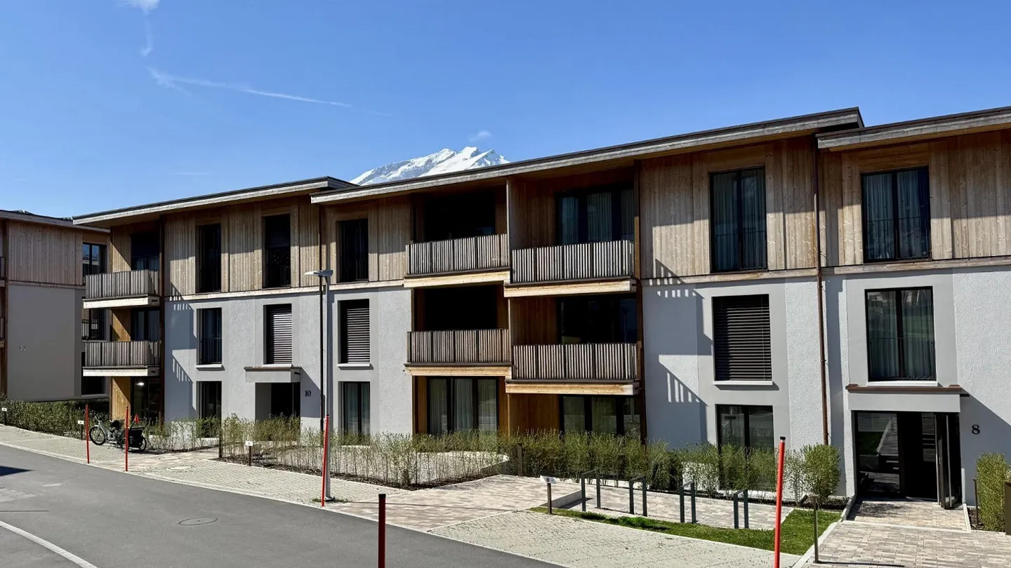 Moderno appartamento di 4,5 stanze in standard di proprietà - Foto 1 di 13