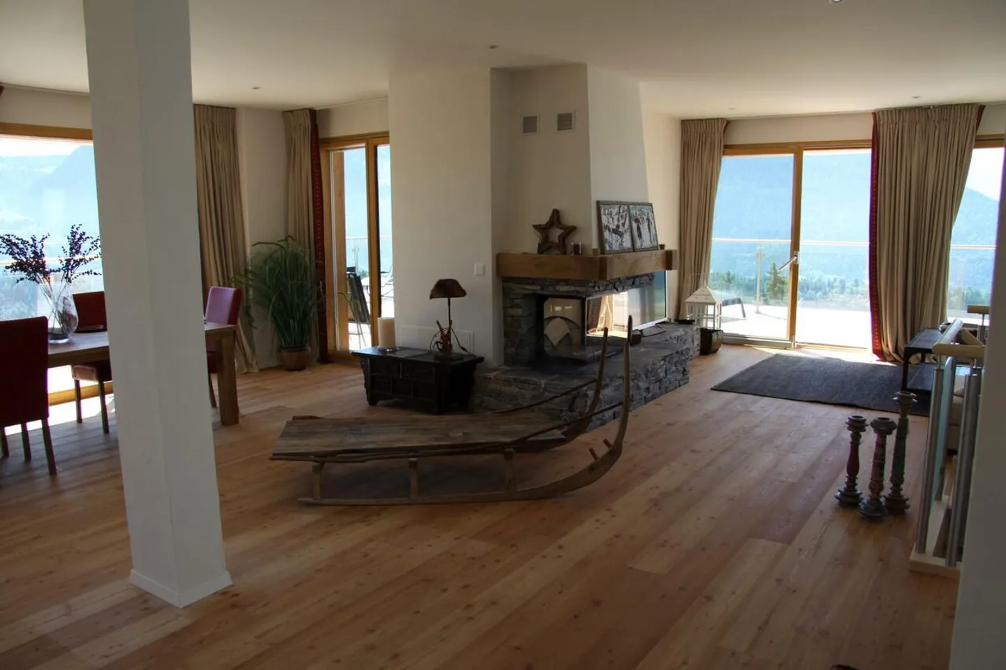 Superbe attique de 5.5 pièces avec vue imprenable sur les montagnes - Photo 5 sur 12