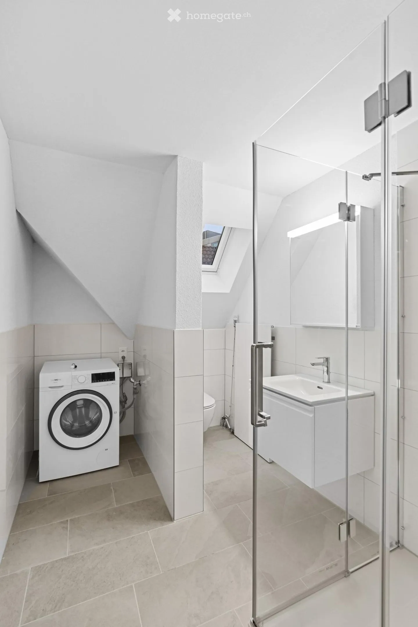 Appartamento affascinante con 3 camere in una posizione tranquilla ad Au - Foto 3 di 3