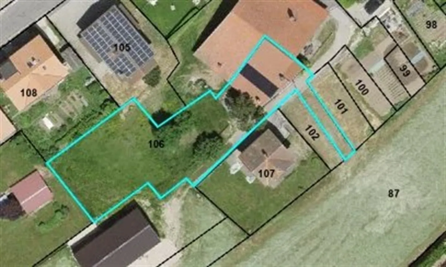 Energy-efficient renovated farmhouse - Photo 12 of 12