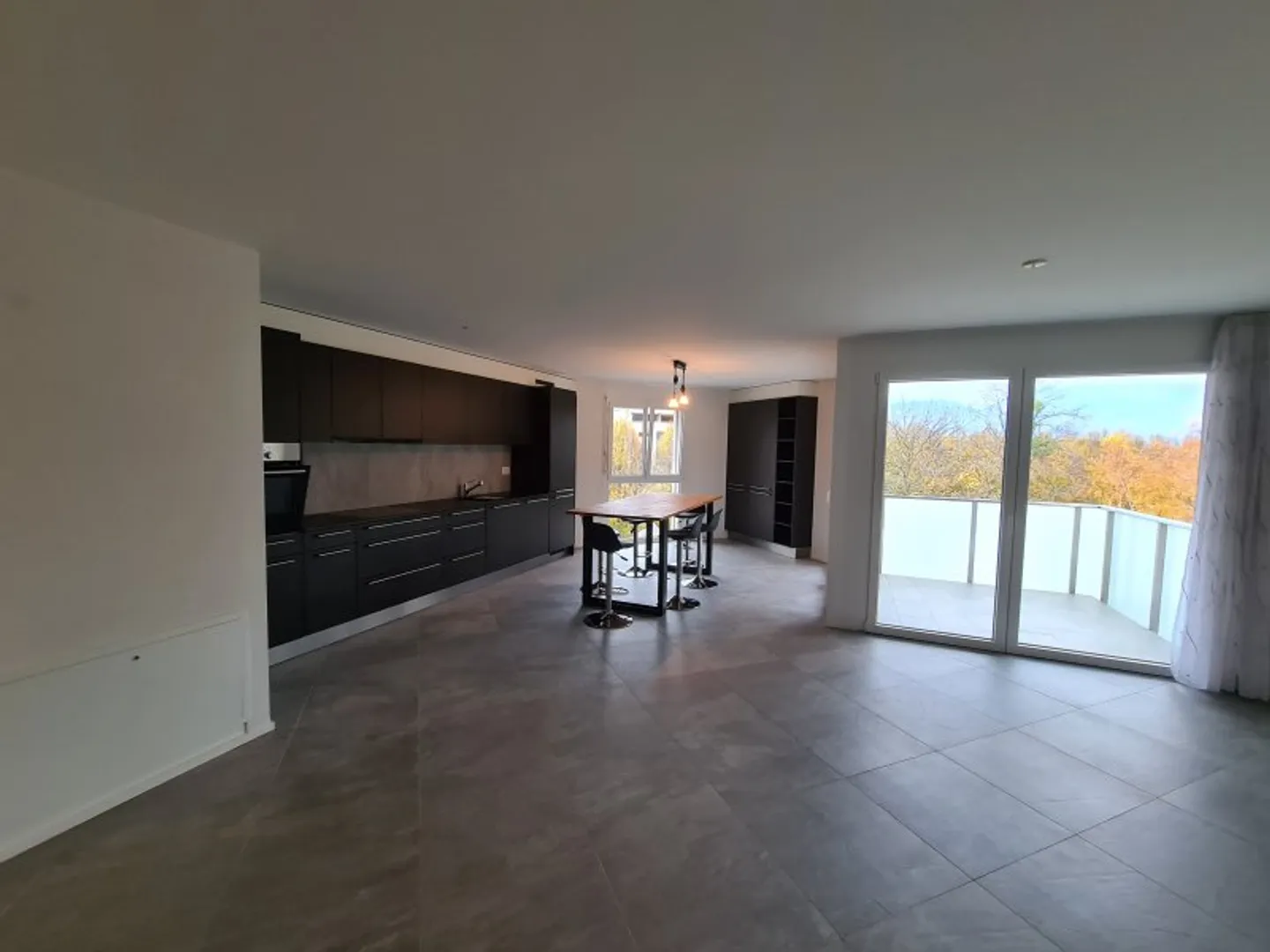 Helles 4.5 Zimmer Appartement - Foto 3 von 9