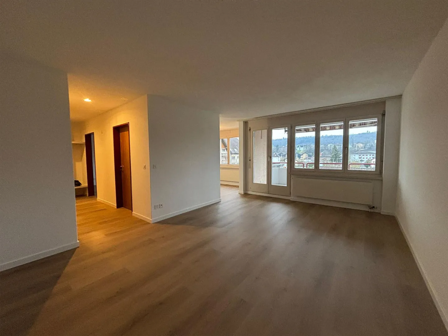 *NEU* renovierte 3.5-Zimmer Wohnung - Foto 2 di 4