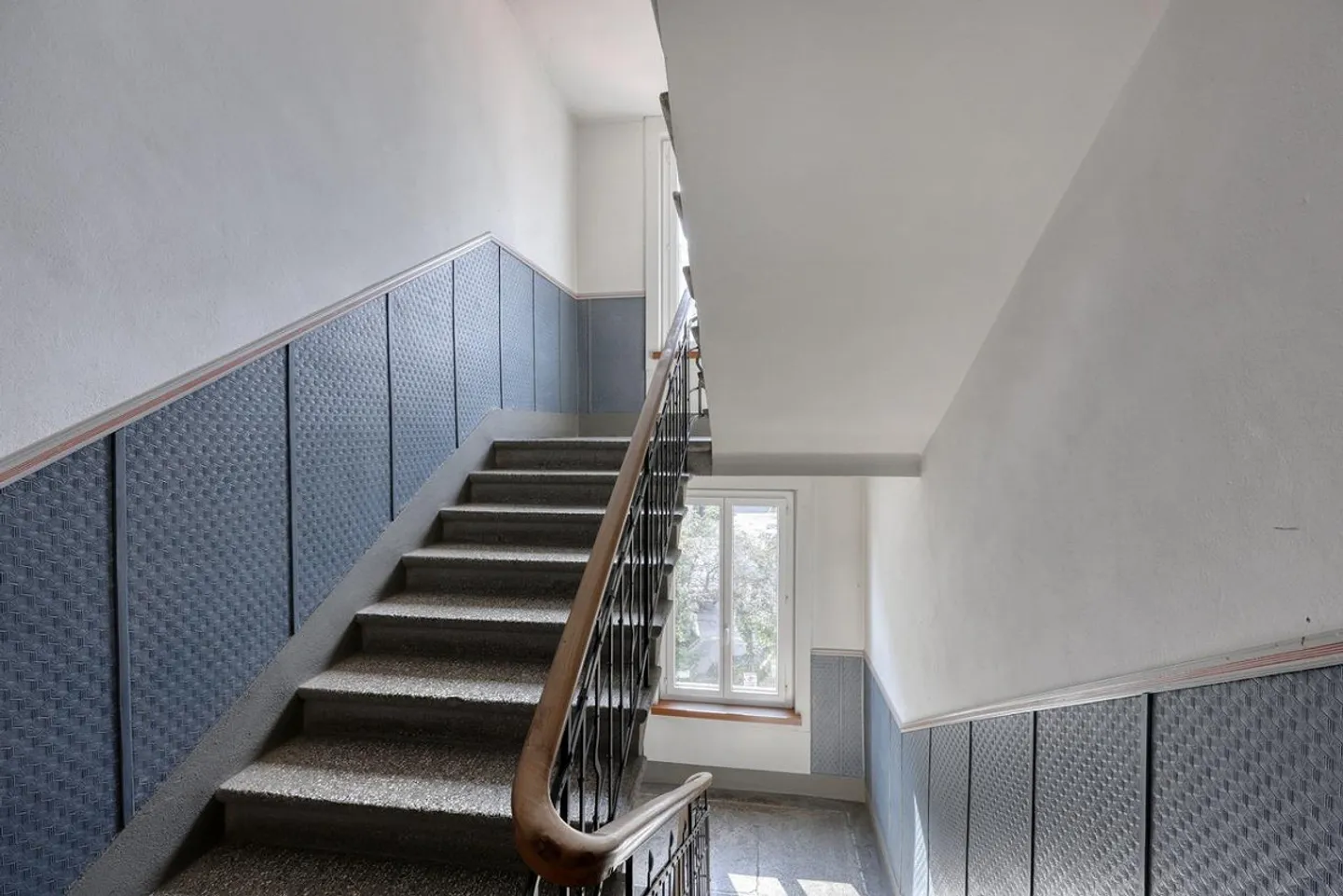 Historisches Mehrfamilienhaus in Zürich - Foto 9 von 13