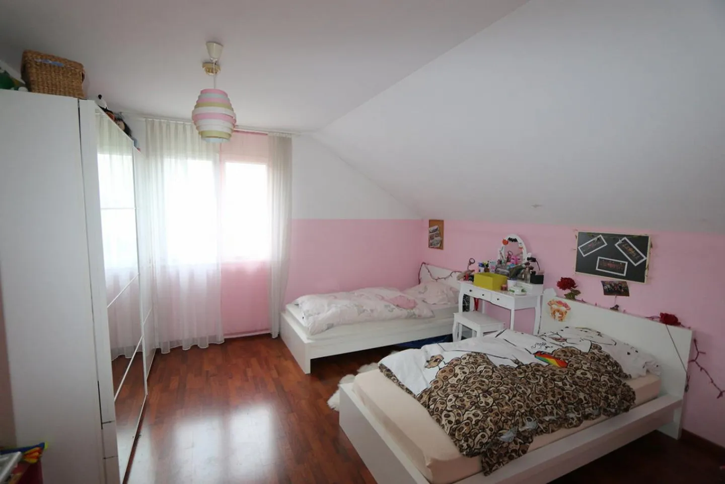 Sonnenverwöhntes Einfamilienhaus mit Garten - Foto 11 von 13