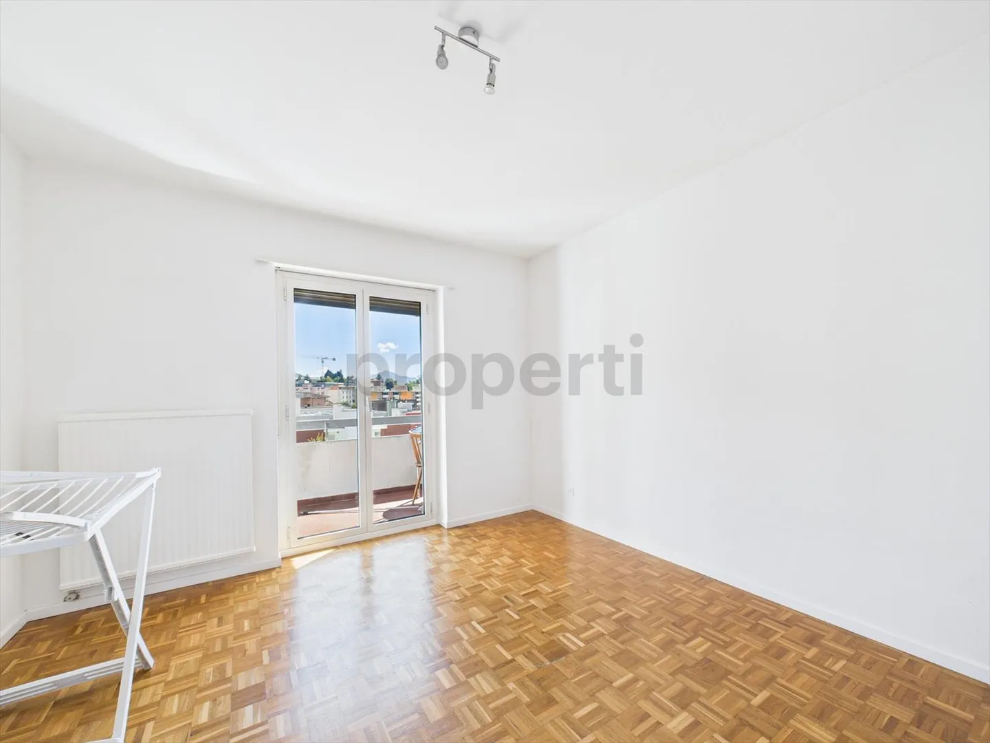 Exclusive 3.5-room apartment in Lugano, TI - Unique living concept in a central location - Photo 4 of 10
