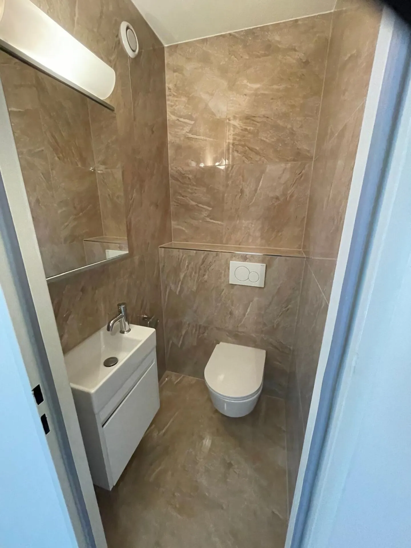 Charmante 4-Zimmer-Wohnung in Basel - Foto 2 von 11