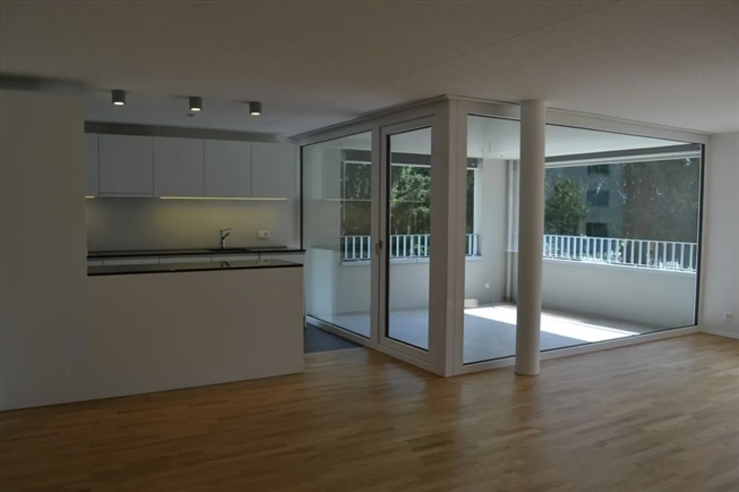 Appartamento moderno di 4,5 stanze in affitto! - Foto 4 di 12