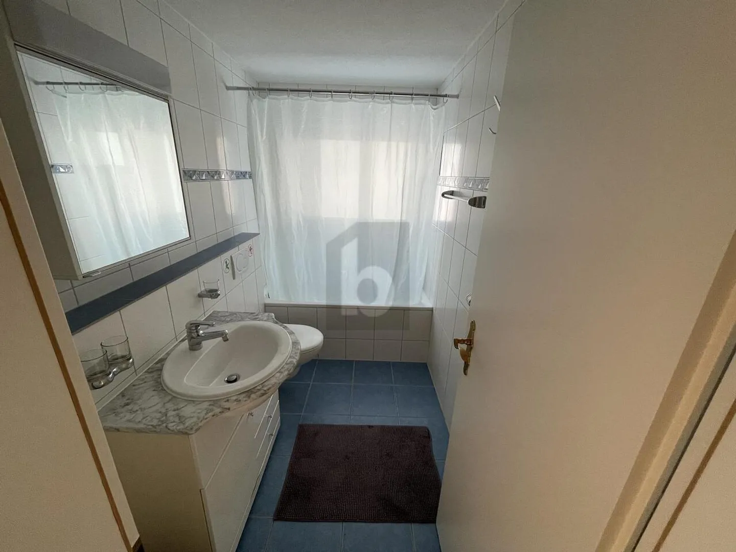 CENTRAL AVEC BALCON - Photo 5 sur 6