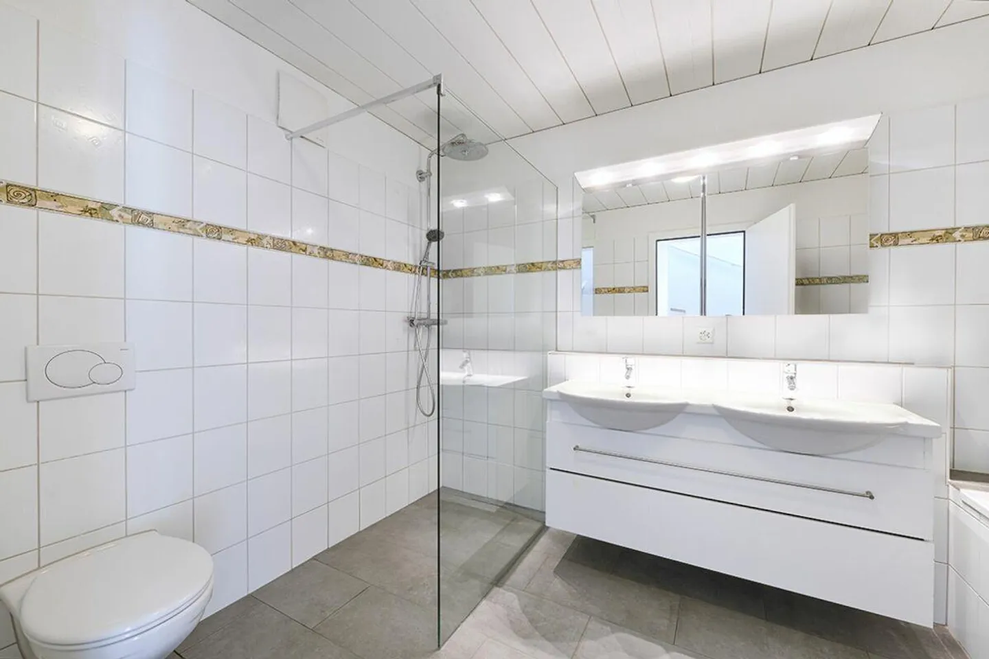 5.5-Zi. Reihenhaus an familienfreundlicher Lage - Foto 7 di 18
