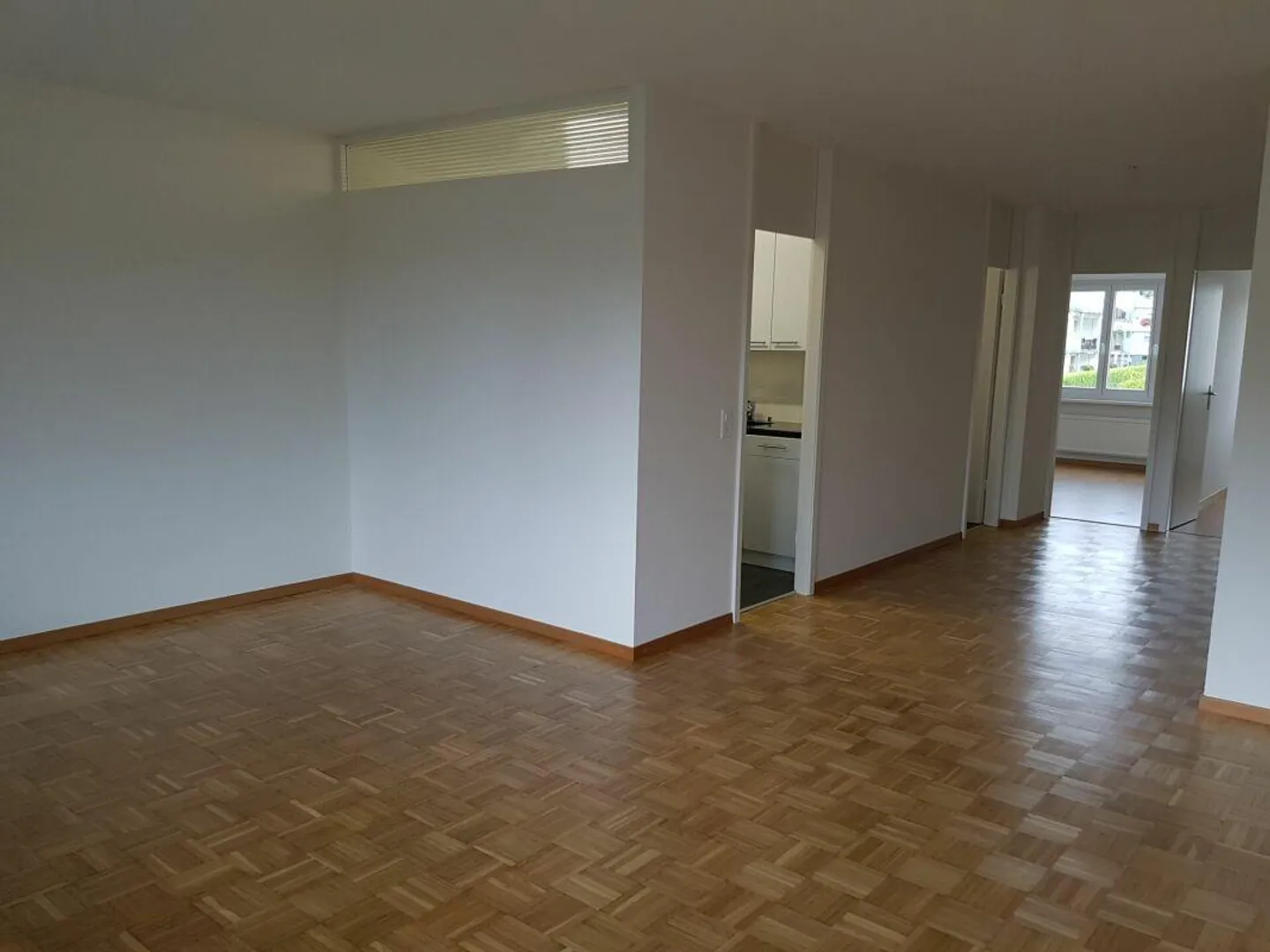 Appartamento 3 locali soleggiato con balcone - Foto 4 di 8