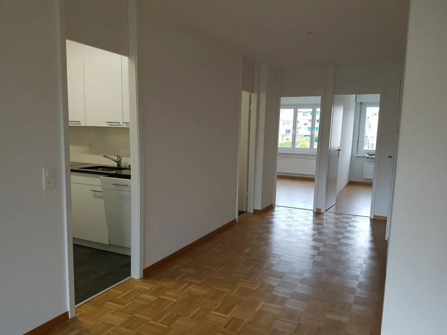 Appartamento 3 locali soleggiato con balcone - Foto 5 di 8