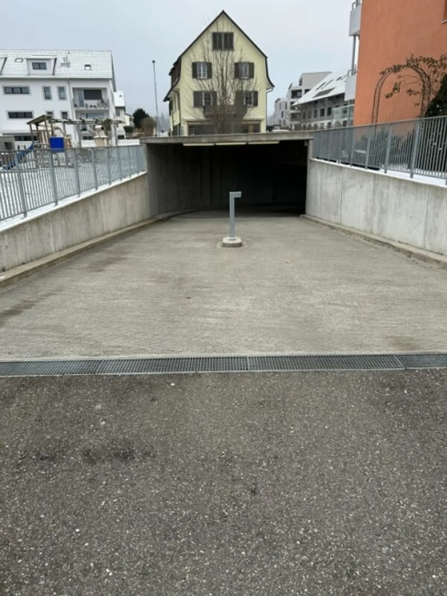 Negozio in affitto - Foto 5 di 9