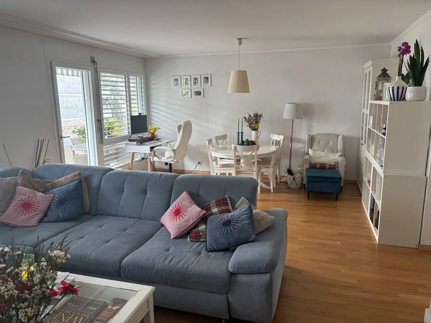 For rent near the lake, beautiful 3.5-room apartment - Photo 2 of 9