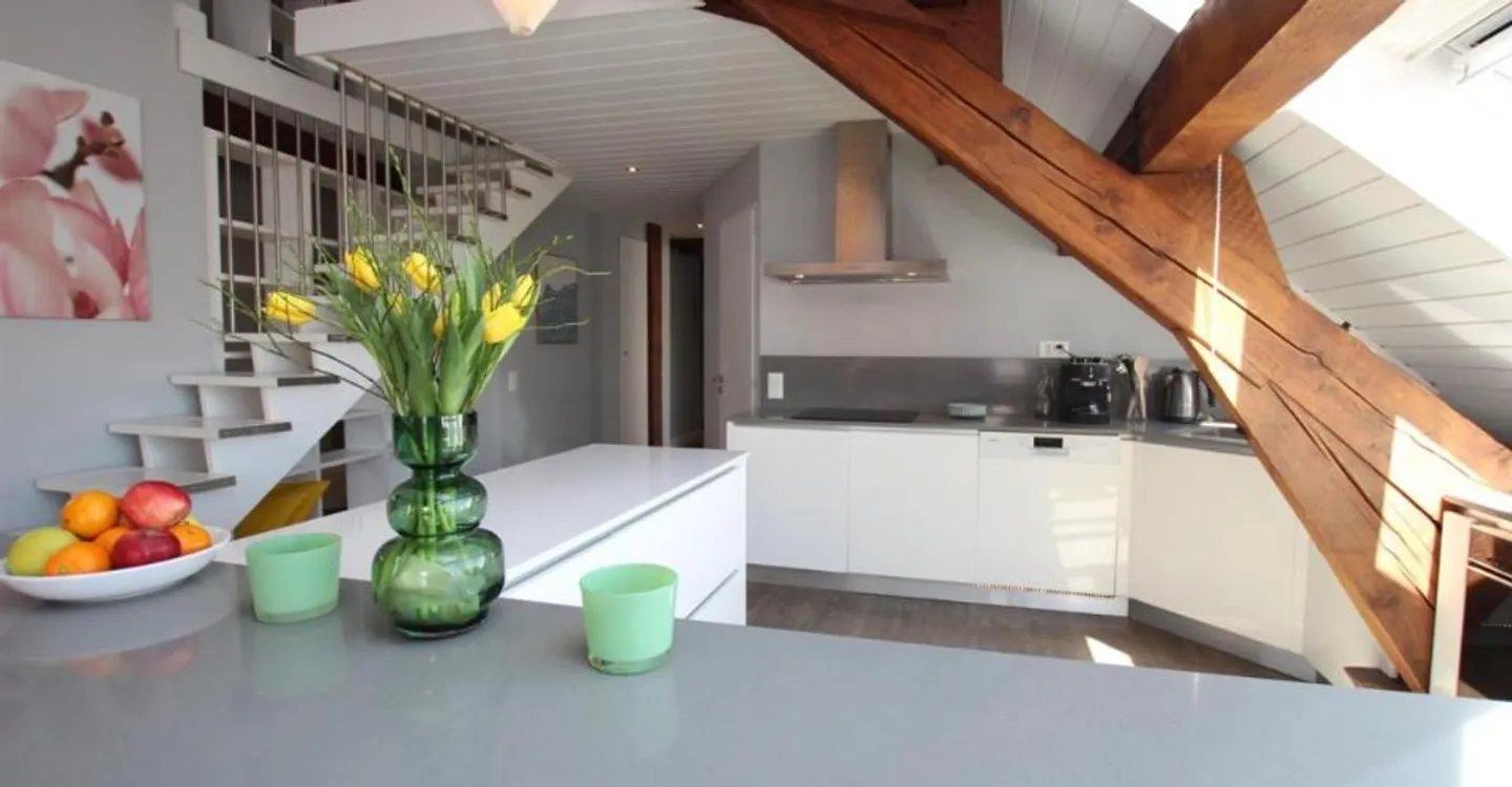 Charmant Appartement Attique - Photo 1 sur 8