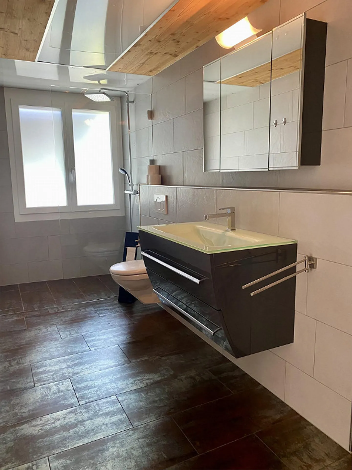 Appartamento 5.5 stanze 1° piano - Foto 3 di 7