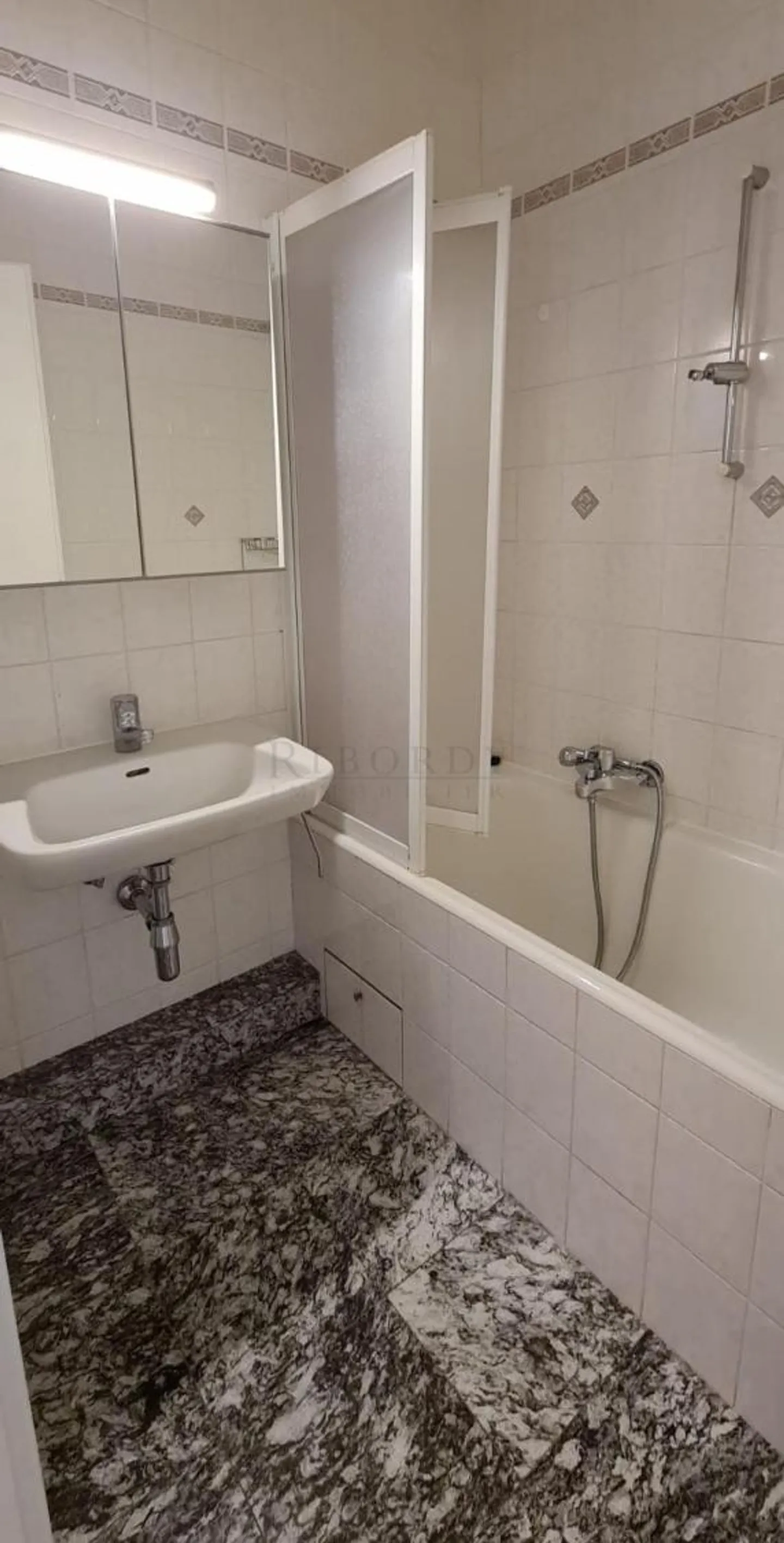 Helles Appartement mit Bergblick - Foto 6 von 7