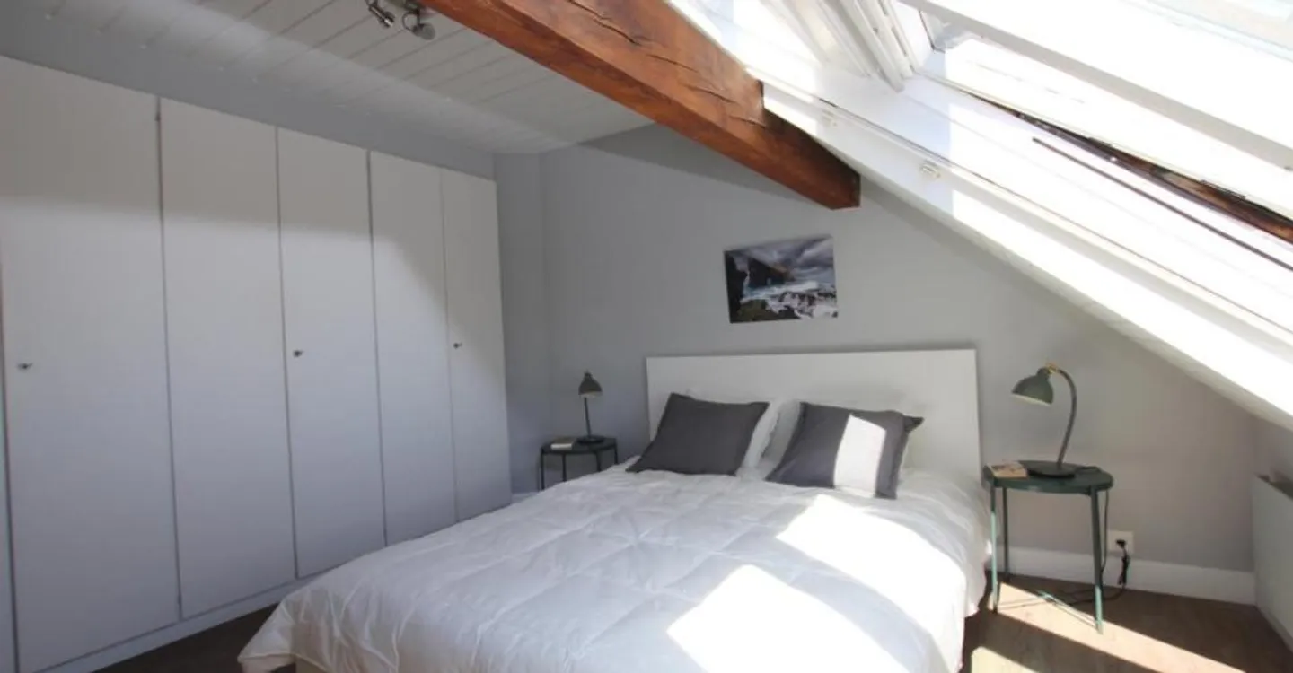 Charmant Appartement Attique - Photo 4 sur 8