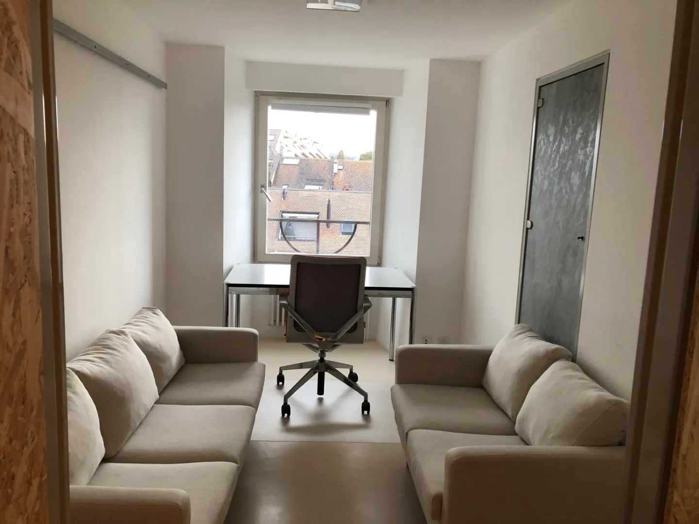 Office 6 rooms - Photo 5 of 16