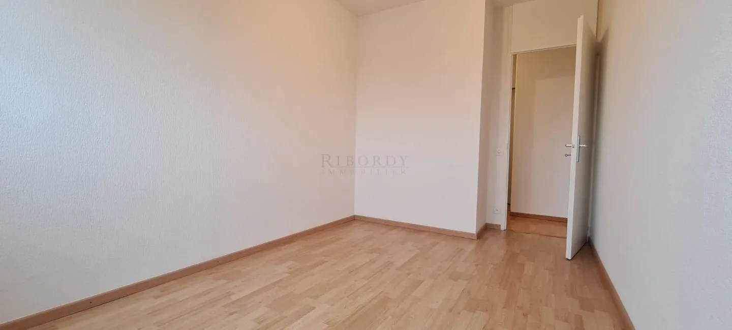 Helles Appartement mit Bergblick - Foto 3 von 7