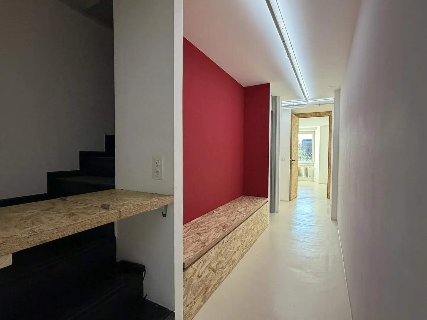 Office 6 rooms - Photo 14 of 16