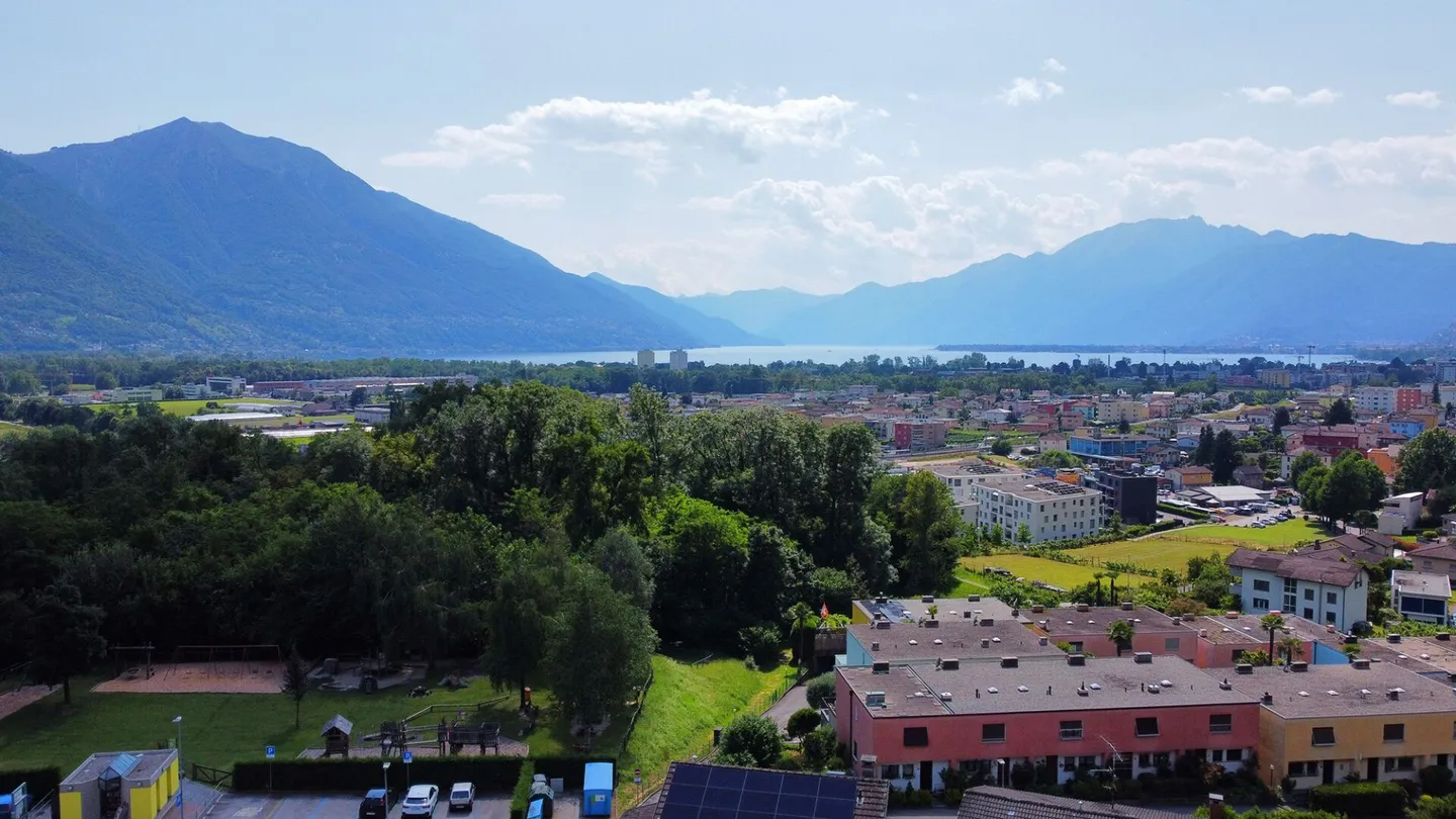 Appartamento moderno con giardino - Foto 2 di 13