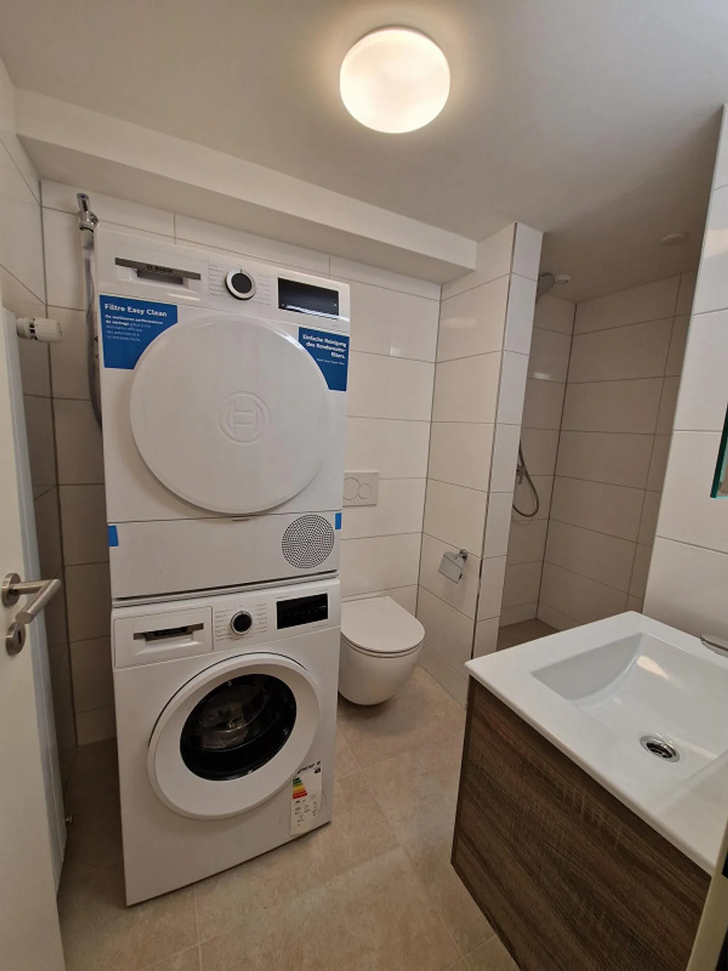 Ottimo appartamento singolo recentemente ristrutturato nel centro di Herisau - Foto 6 di 7