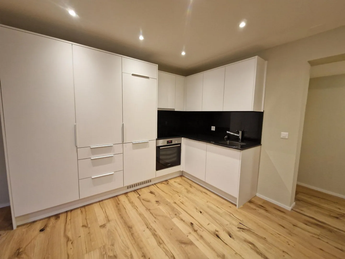 Ottimo appartamento singolo recentemente ristrutturato nel centro di Herisau - Foto 4 di 7