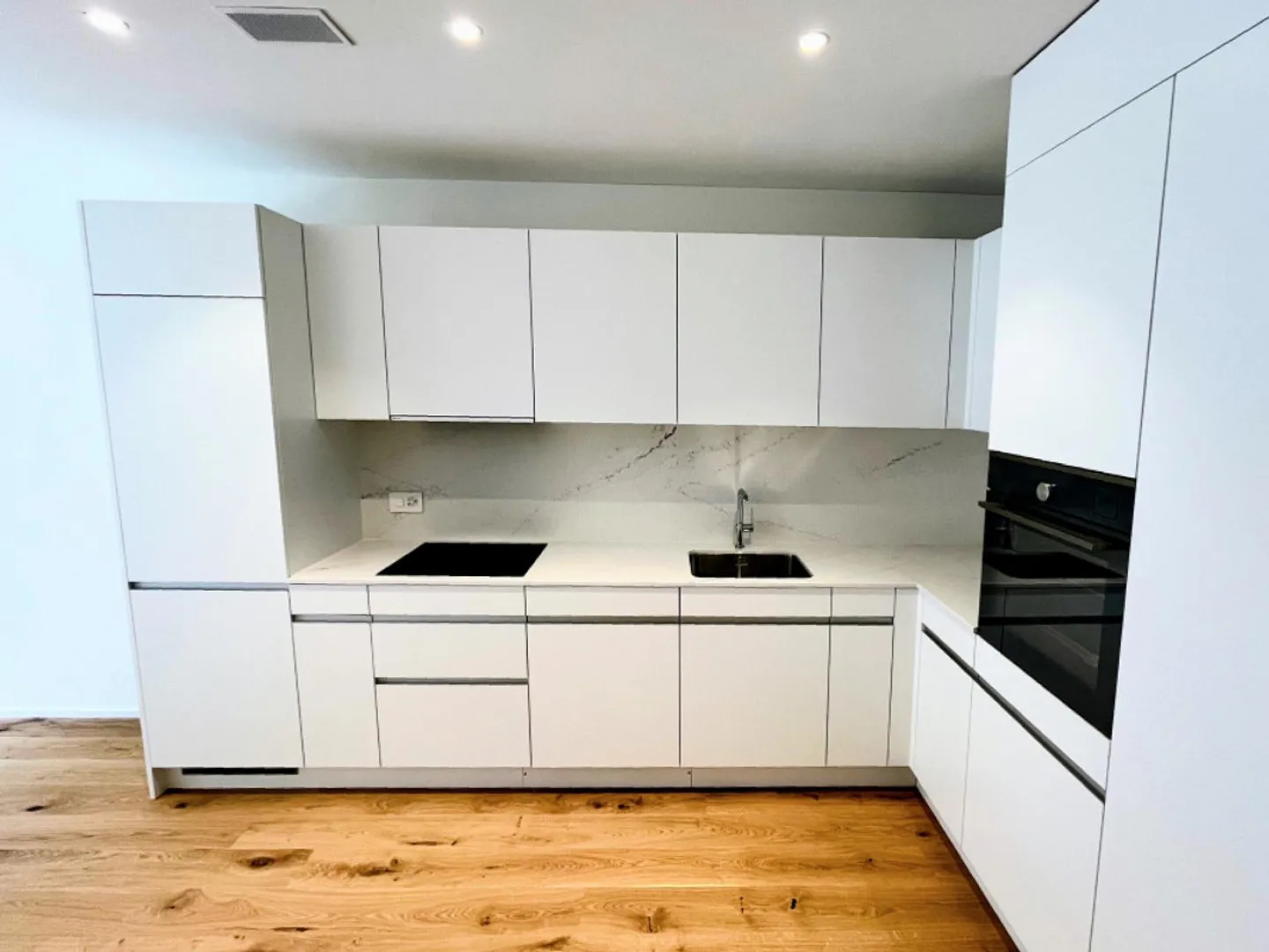 Appartement neuf de 2,5 pièces avec jardin à Au (ZH) - Photo 3 sur 7