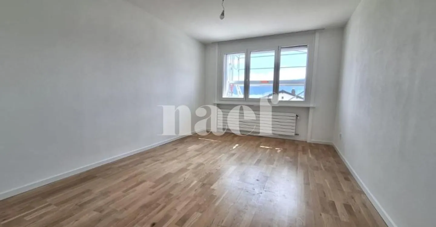 RENOVE - Magnificent bright 3-room apartment in Tramelan - Photo 4 of 9