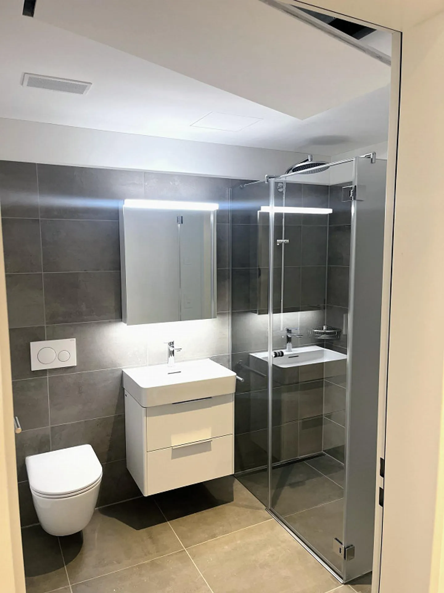 Appartement neuf de 2,5 pièces avec jardin à Au (ZH) - Photo 4 sur 7