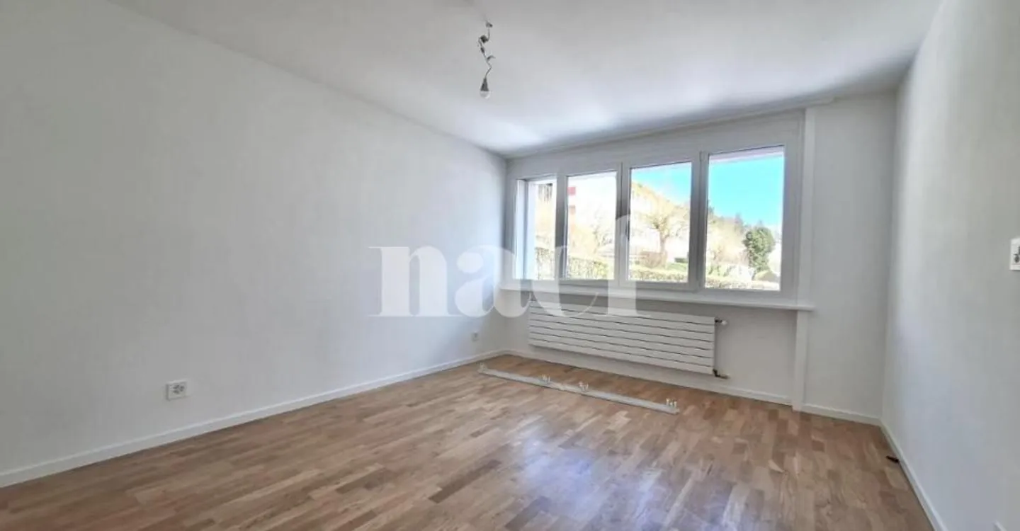 RENOVE - Magnificent bright 3-room apartment in Tramelan - Photo 3 of 9