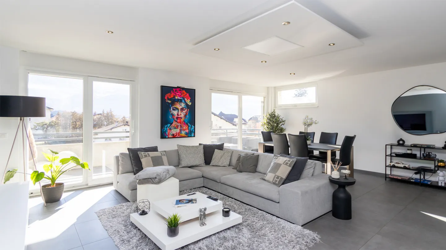 In vendita spazioso appartamento di 4,5 stanze a Conthey - Foto 1 di 12